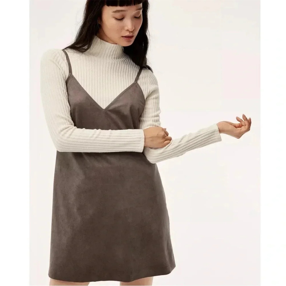 Aritzia Wilfred Free Grey Faux Suede V Neck Shift Dress M